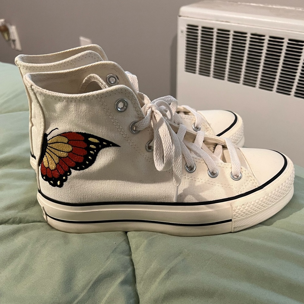 Women’s Platform Converse